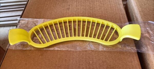 Plastic Banana Slicer / Cutter With Handle - Image 5