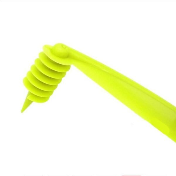 Kitchen Plastic Vegetables Spiral Cutter  /  Spiral Knife  /  Spiral Screw Slicer - Image 4